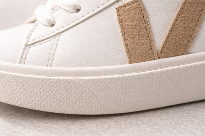Tenis V — Ligeros, Flexibles y Hechos para Todo el Día